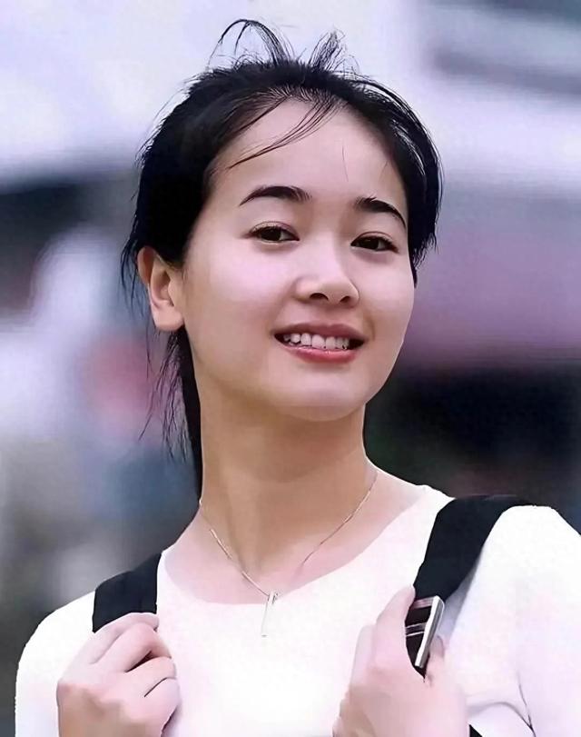 从26岁开始男人不断,中年了还没玩够,“风流浪姐”左小青现形记