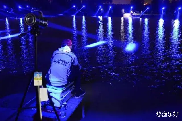 夜钓高手都是怎样炼成的？揭秘夜钓黄金时段，你准备好了吗？