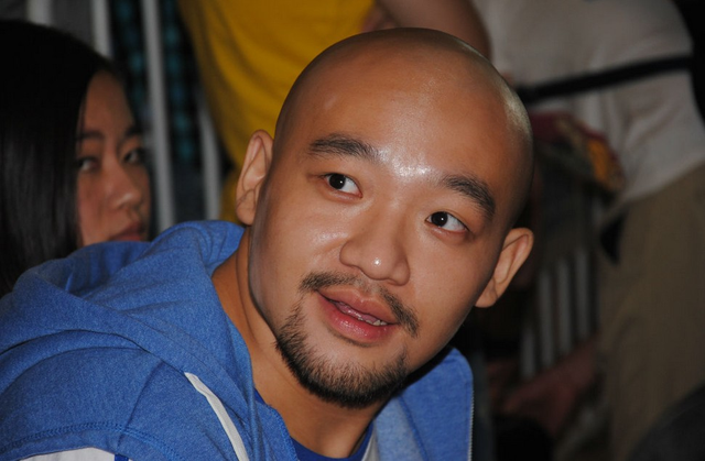 平安|他因《好声音》一举成名，巅峰时曾5登春晚，为何突然隐退歌坛？