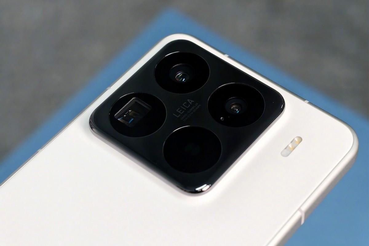 iQOO13對(duì)比小米15 Pro：新品那么多，2K高分屏手機(jī)只有這兩款