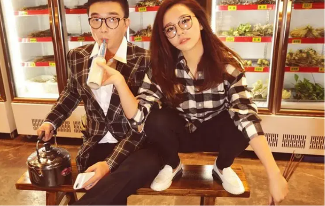 张靓颖:和冯轲相爱15年,被骗走6亿身家,离婚5年后两人天壤之别