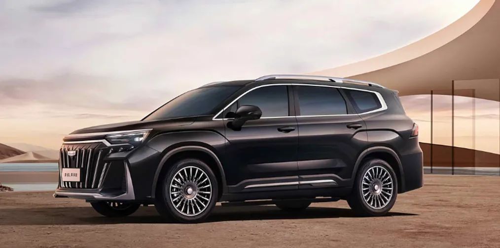 吉利造了一辆王牌SUV！更大更强，2.0T、8AT、智驾，仅12万级