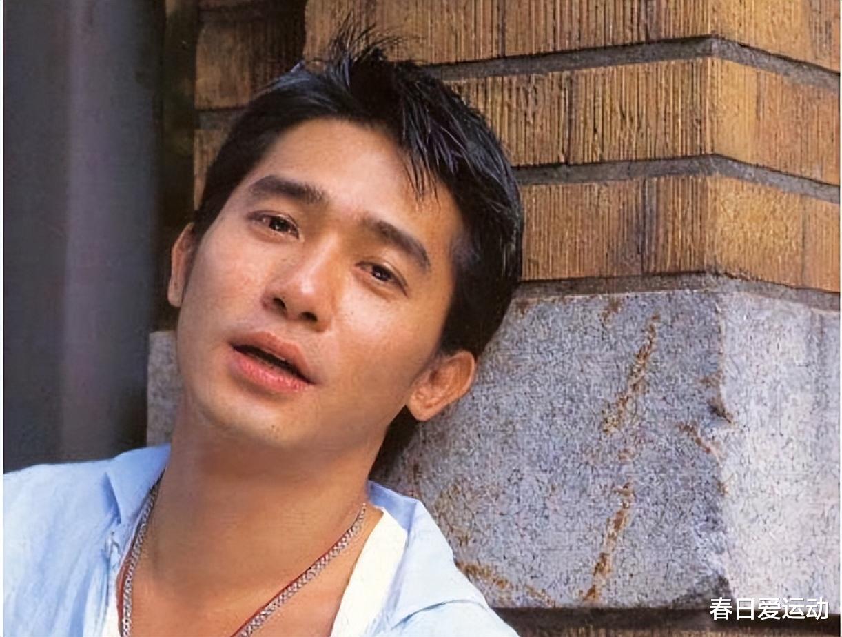 董洁14岁儿子神似梁朝伟,大鼻子如出一辙,网友疑惑重重!