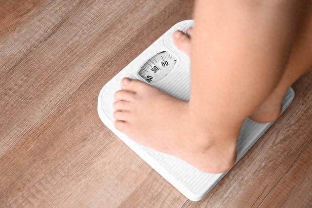 在家坐了两个月，重量没变，我到底是胖了还是瘦了？