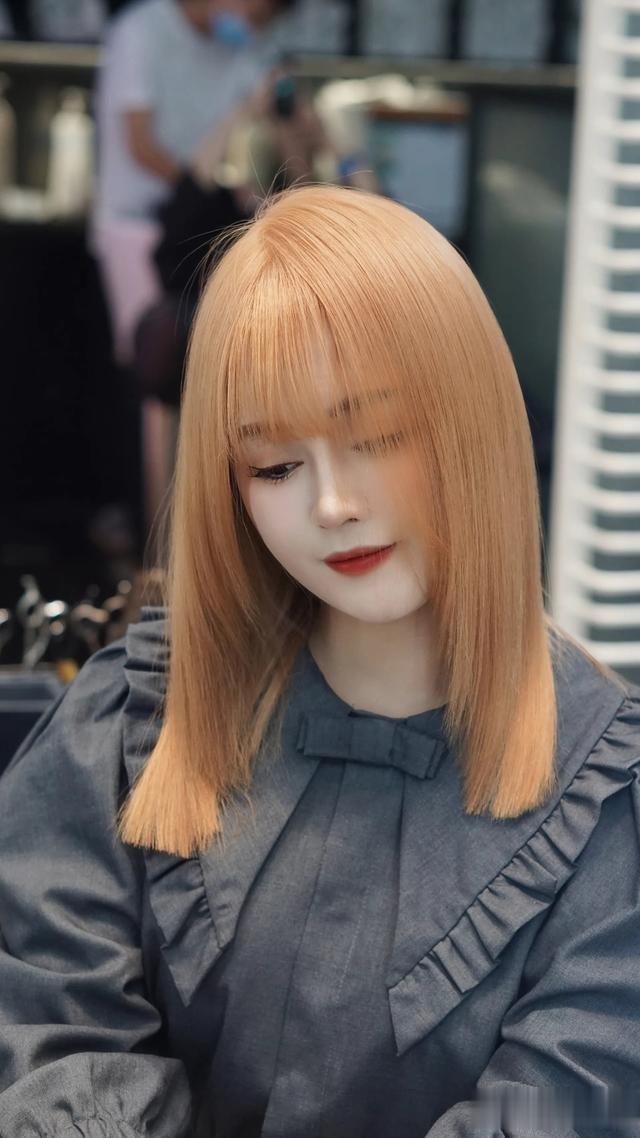 修颜锁骨发,自然之美等你来试