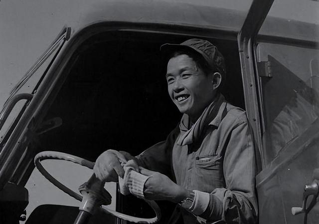 70年代的“铁饭碗”，当初给个县长都不换，如今却沦为底层工作