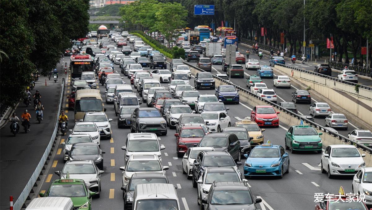 新手开车期:你们都是多久才不紧张的?