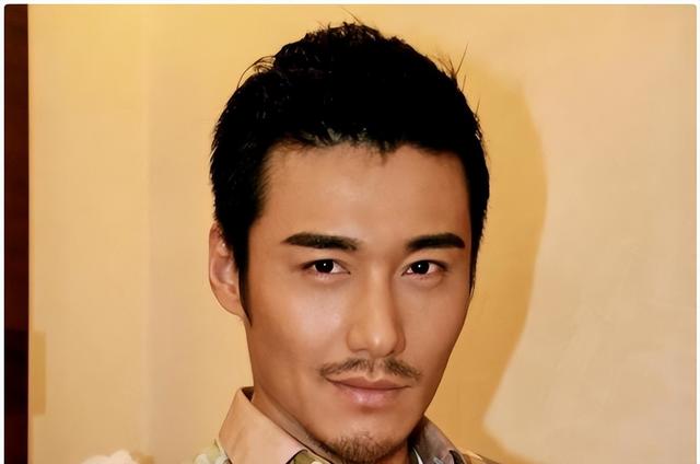 明明是同一个妈生的,姜大卫、尔冬升、秦沛为何三人三姓?