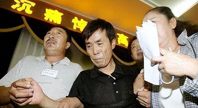 何庆魁痛斥两大明星是白眼狼,自曝亲手把他们捧红,结果忘恩负义