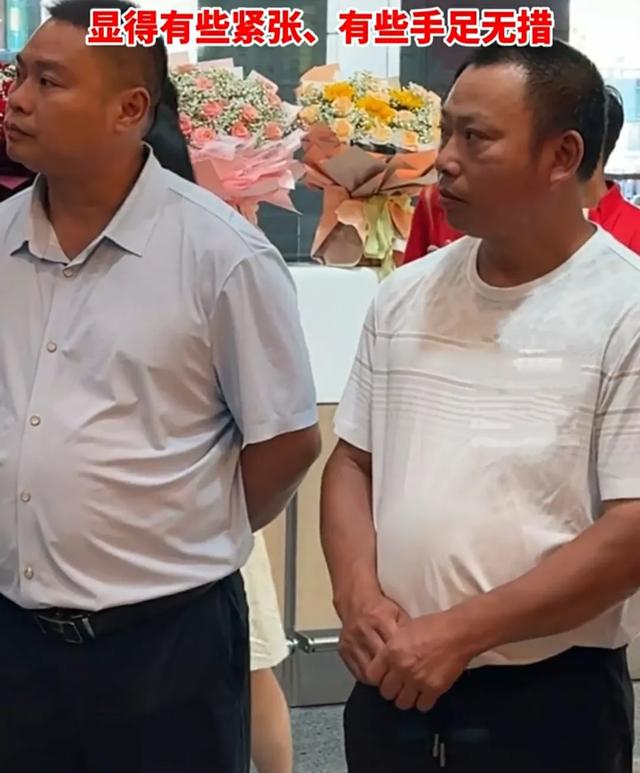 谢瑜自嘲自己16岁被当成40多岁,网友调侃:十年后你比同龄人年轻