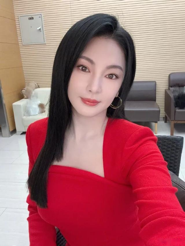 大美女，张雨绮