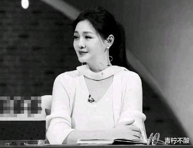 大S春节猝逝，众多明星发文悼念，小S悼文却被吐槽不痛不痒