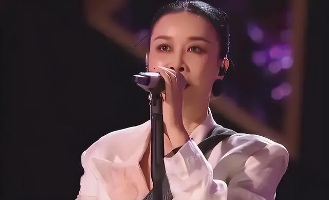 那英|歌手甄妮喊话那英：你好意思赢吗？田震23年前的话，现在有人信了