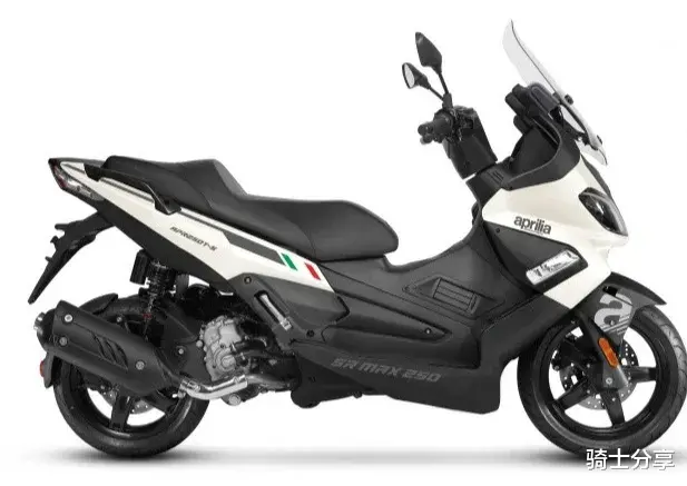 售价19980元，新款阿普利亚SR MAX250来了，竟然便宜了1万元