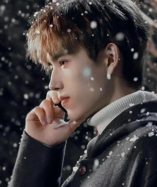 九月还没结束，陈飞宇就以这种方式冲上热搜，网友：真不长记性！