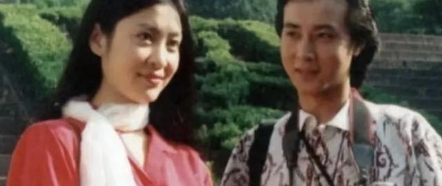 娶了赵本山徒弟,凭借《庆余年》大火,演员于洋成了绝世好男人