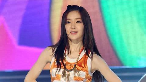 T-ara前成员李雅凛家中自杀，前夫曾家暴她，而且还对着孩子尿尿