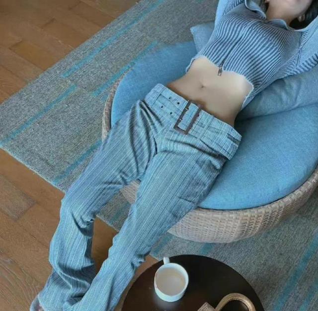 李菲儿这身材绝了!难怪曾被黄晓明收割!蝴蝶背柯基臀饱满上围