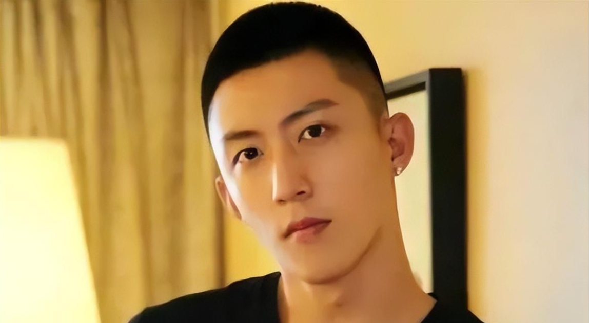 油头粉面就不要演军人了!让这13位男星告诉你,什么叫军人形象