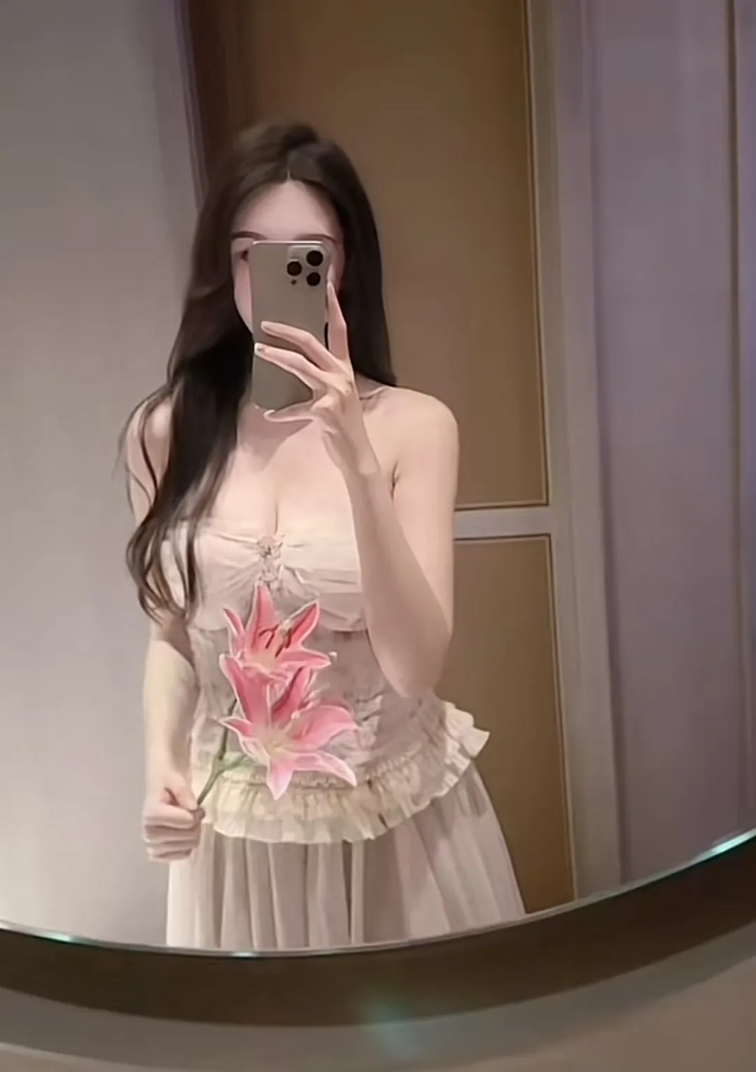 女网红发文锤童锦程！称其导致自己染病，童锦程回复其是上赶着倒贴的照骗！