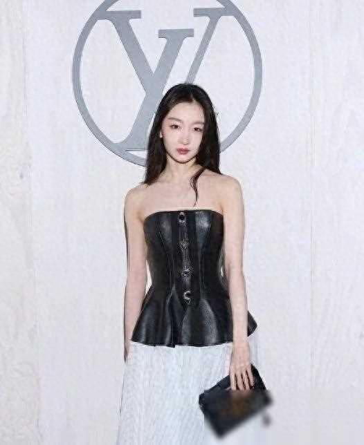 香港艺人魏骏杰前妻曝大瓜！整容到认不出，和大28岁富商传绯闻