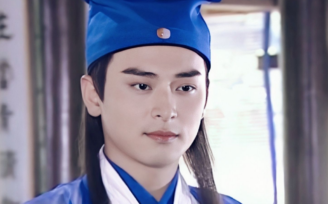 想不通!明明长着一张相似脸,一个最终成顶流,一个却死活红不了