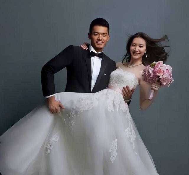 4位因忘记“拉窗帘”，而“颜面扫地”的明星，谁最令你意外?