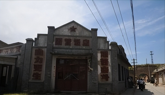 上个世纪70年代,你手里有10块钱,能在饭店吃到什么?