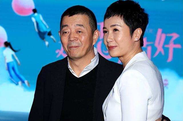 蒋雯丽好算计！隐忍丈夫偷吃20年，自己却在外面包养两名大学生