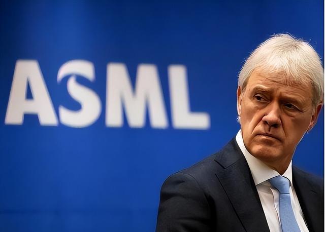 荷兰向我国售出257台光刻机，获7500亿元！外媒：恐灭顶之灾