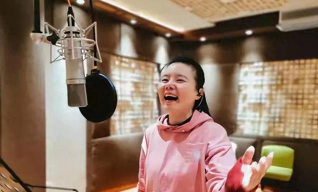 太难过！龚琳娜宣布离婚，晒最后相处视频，不舍相恋20年德国丈夫