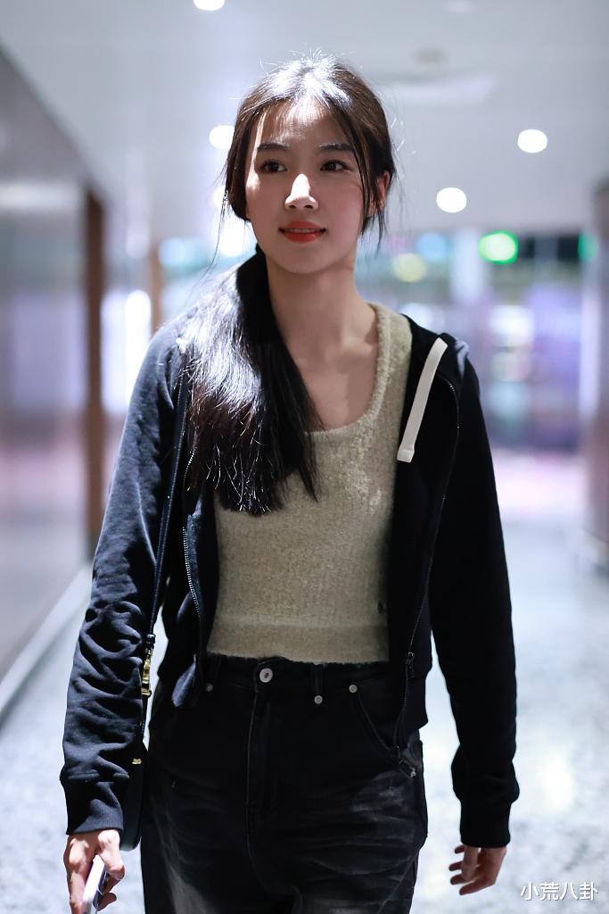 卢昱晓，虞书欣，夏之光，王鸥，陈意涵，刘宇宁，周一围