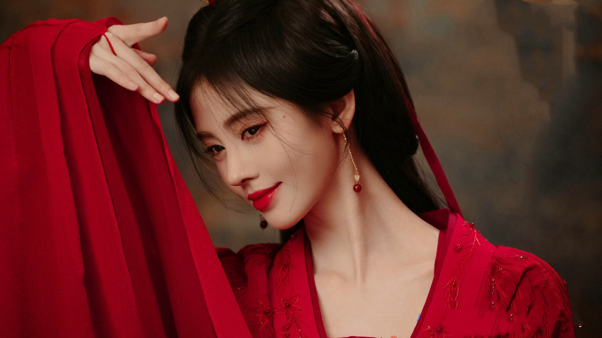 《花间令》大结局：杨采薇身份曝光，幕后黑手浮出水面