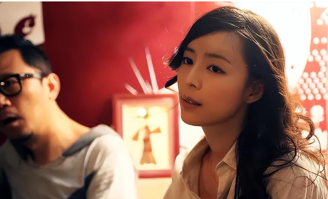 睡遍导演圈,谄媚逢迎手段过人,号称“导演收割机”张静初现形记