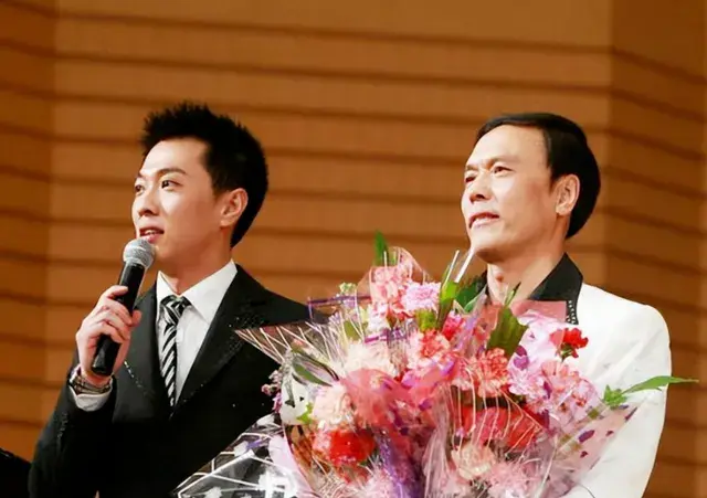 46岁顾国宁病逝,40丧父,44离婚,最后视频曝光与狗狗在一起