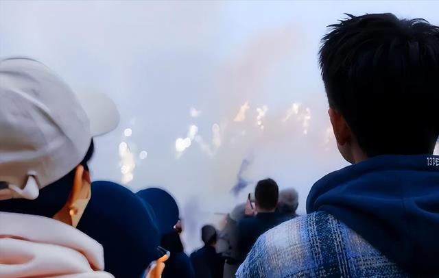 太甜了,林更新生日发文,没有官宣却胜似官宣,又磕到了!