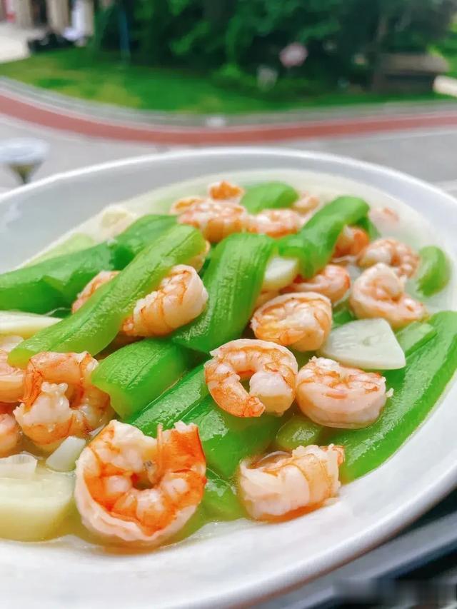 夏季，宁可少吃鸡肉，也要多吃这菜，营养全面，应季而食好处多