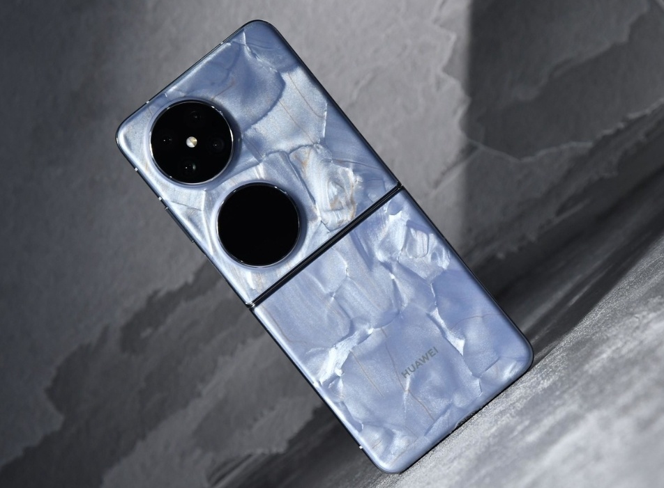 华为双11终于妥协,12GB+1TB跌价1000元,5000万+双向卫星消息