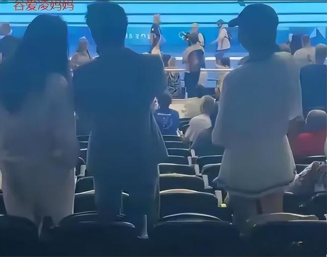 霍启山新目标?和中国奥运冠军妈妈热聊,女方小20岁,名校白富美