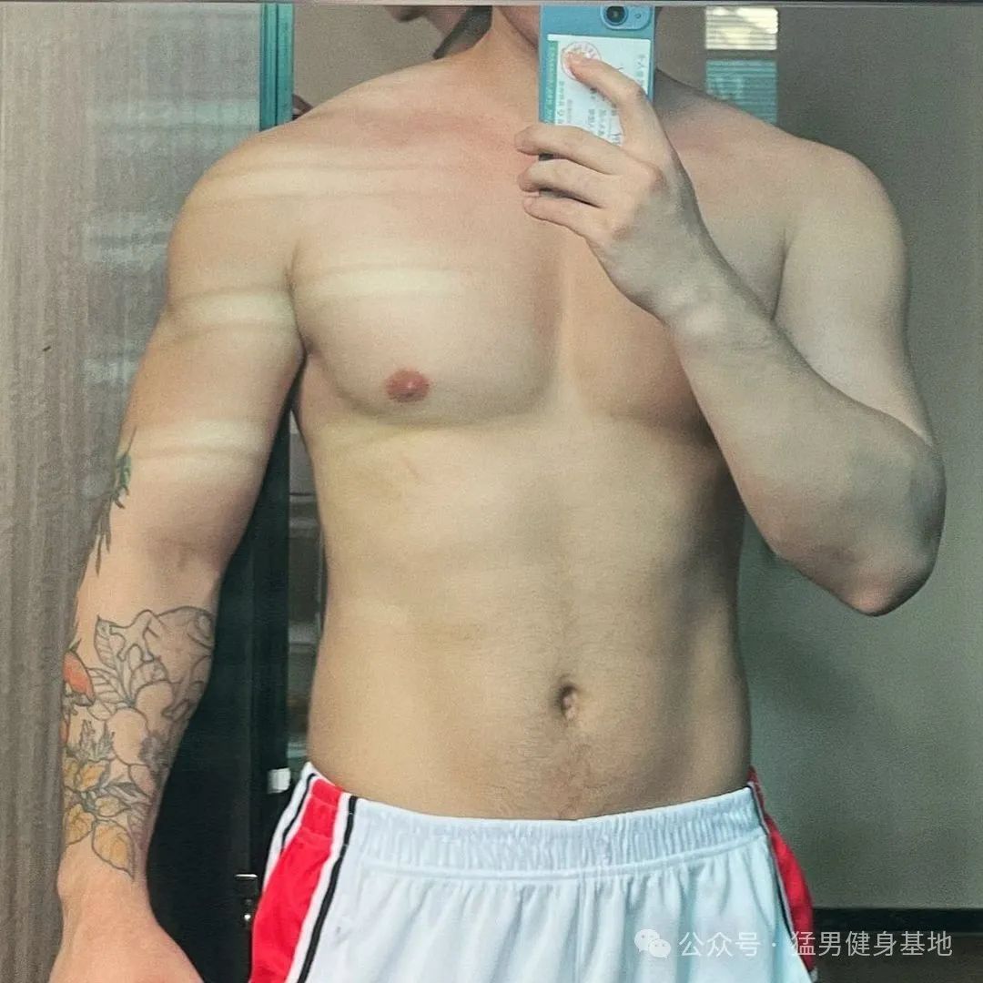 网红Lito肌肉诱惑，阳光帅气难以抗拒！