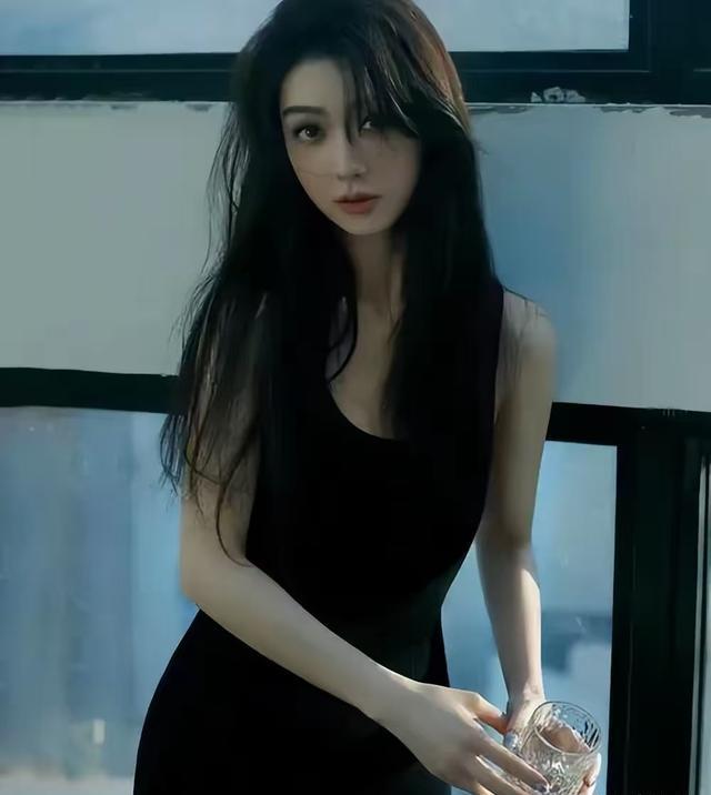 “兔子警官”薛凯琪:曾被拍到和黑人出入酒店,如今43岁仍单身