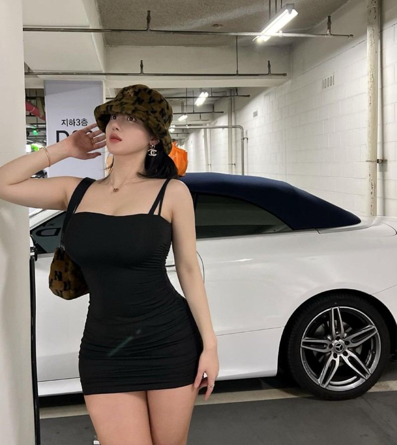 高尔夫女生，微胖身材惹人爱，120斤体重如何塑形