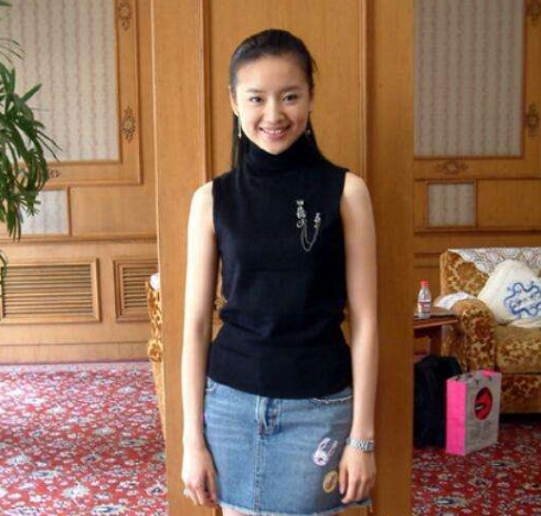 卓伟曾爆出的惊天大瓜,个个轰动一时,赵丽颖、成龙都未能幸免