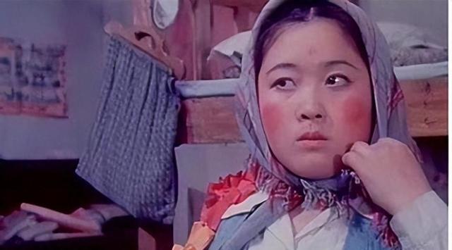 57岁女演员包养20岁小鲜肉,公开秀恩爱,以妈咪儿子互称！