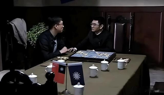 潜伏余则成为何能从翠萍给的红中猜出是洪秘书,主要几点原因