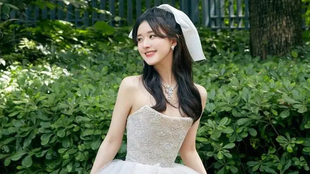 赵露思，终于为自己的“爆粗口”付出了代价