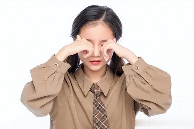 人未老眼先花，眼干，眼涩，视力模糊？两味中药，让你眼前一亮！