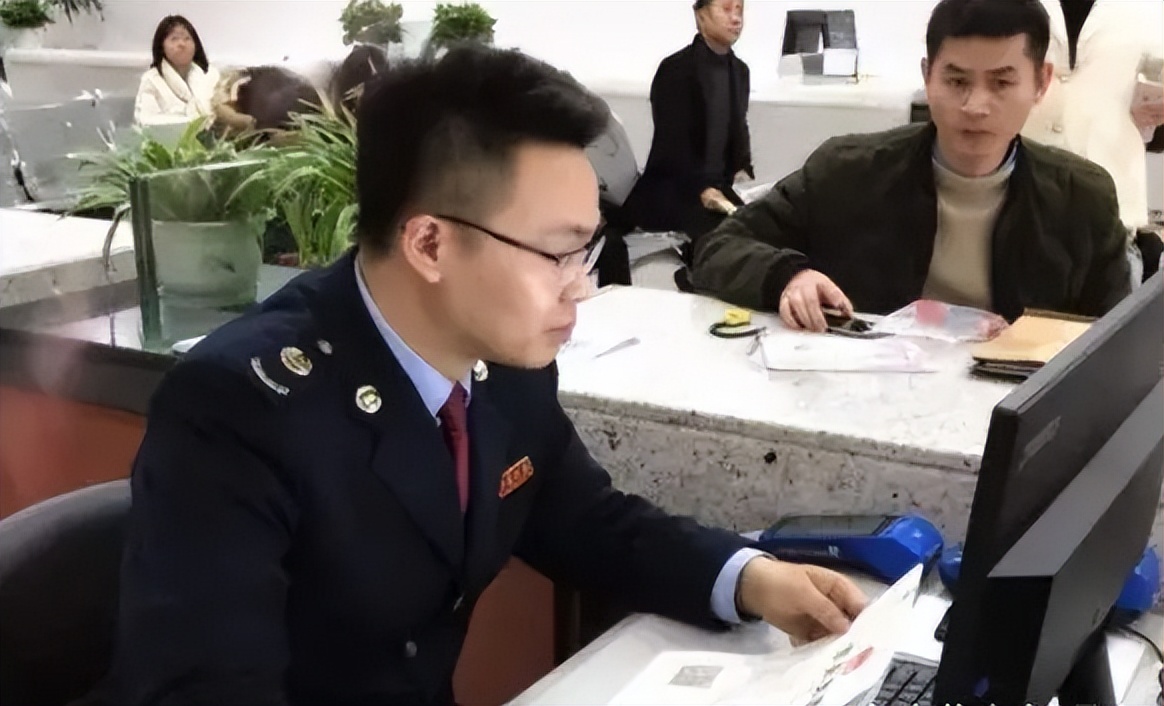 老丈人“理想女婿”职业排行，公务员错失榜首，第一名人见人爱？
