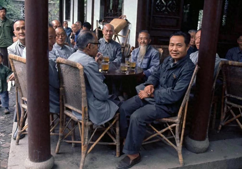 不要被电视剧骗了！70-80年代的中国，其实是这个样子