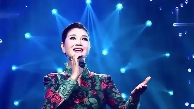 将西海情歌据为己有,与刀郎对簿公堂42次,降央卓玛现在怎样了?